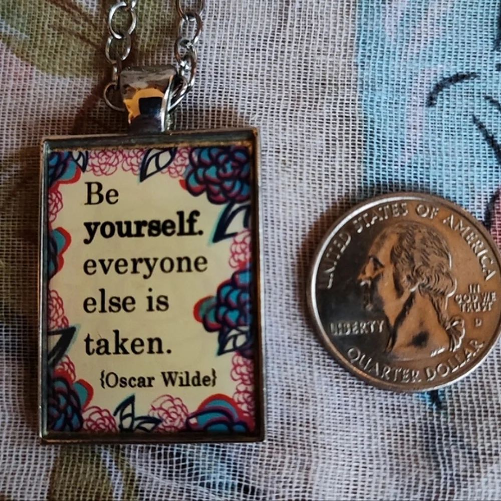 Inspirational Motivational Pendant Oscar Wilde Quote Be Yourself Necklace NWOT